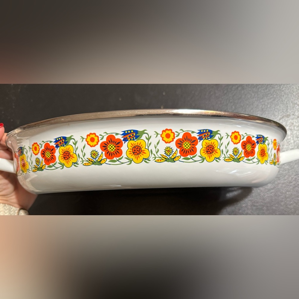 Enamel dish 9 1/2” x 13”